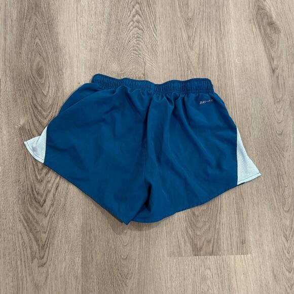 Nike Dri-FIT Women’s Athletic Running Shorts Teal Blue Size Small built in liner - Picture 4 of 5